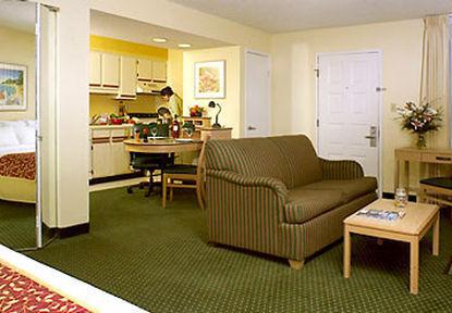 Residence Inn St. Petersburg Clearwater Rum bild